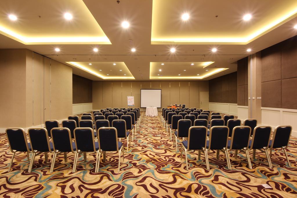 Pop! Hotel Festival Citylink Bandung Exterior photo