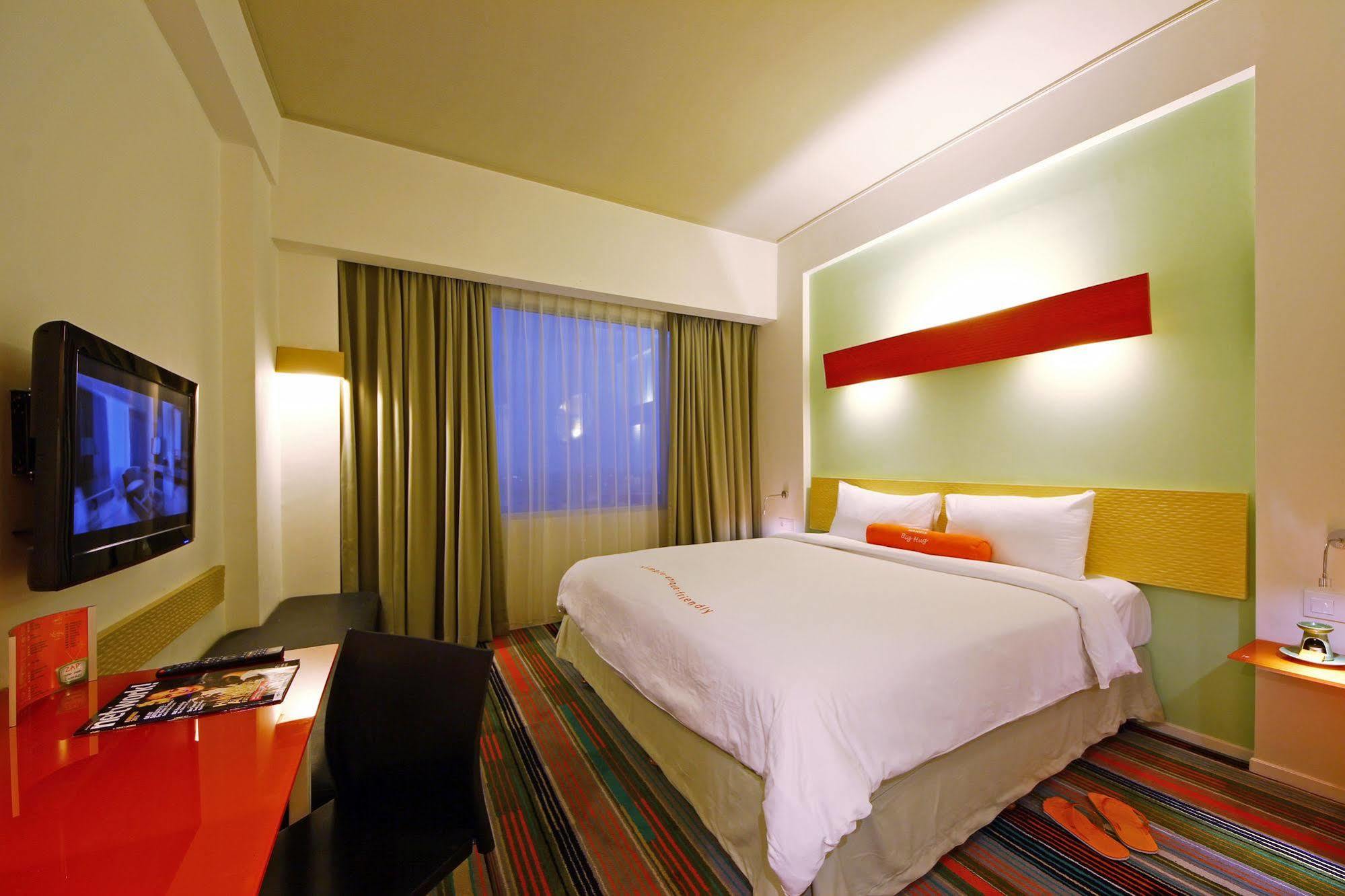 Pop! Hotel Festival Citylink Bandung Exterior photo