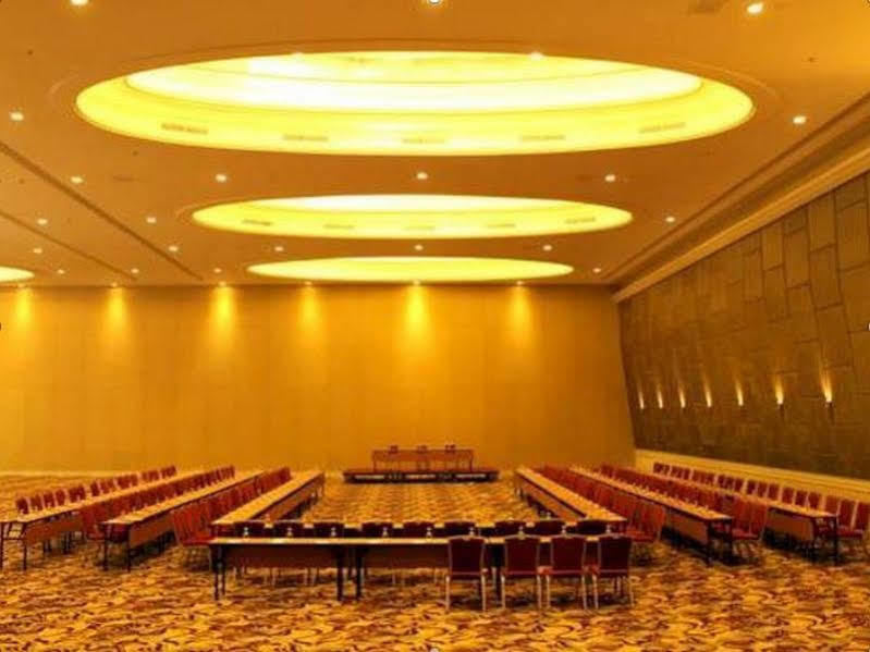 Pop! Hotel Festival Citylink Bandung Exterior photo