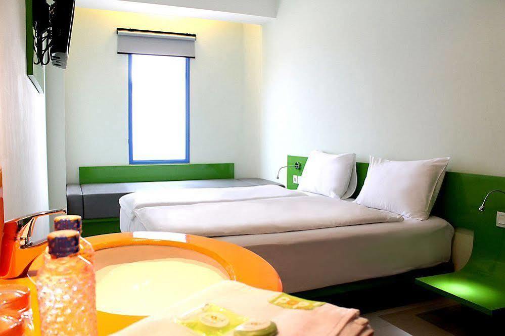 Pop! Hotel Festival Citylink Bandung Exterior photo